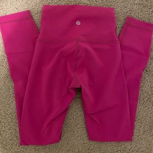 Lululemon 28" pink align leggings!